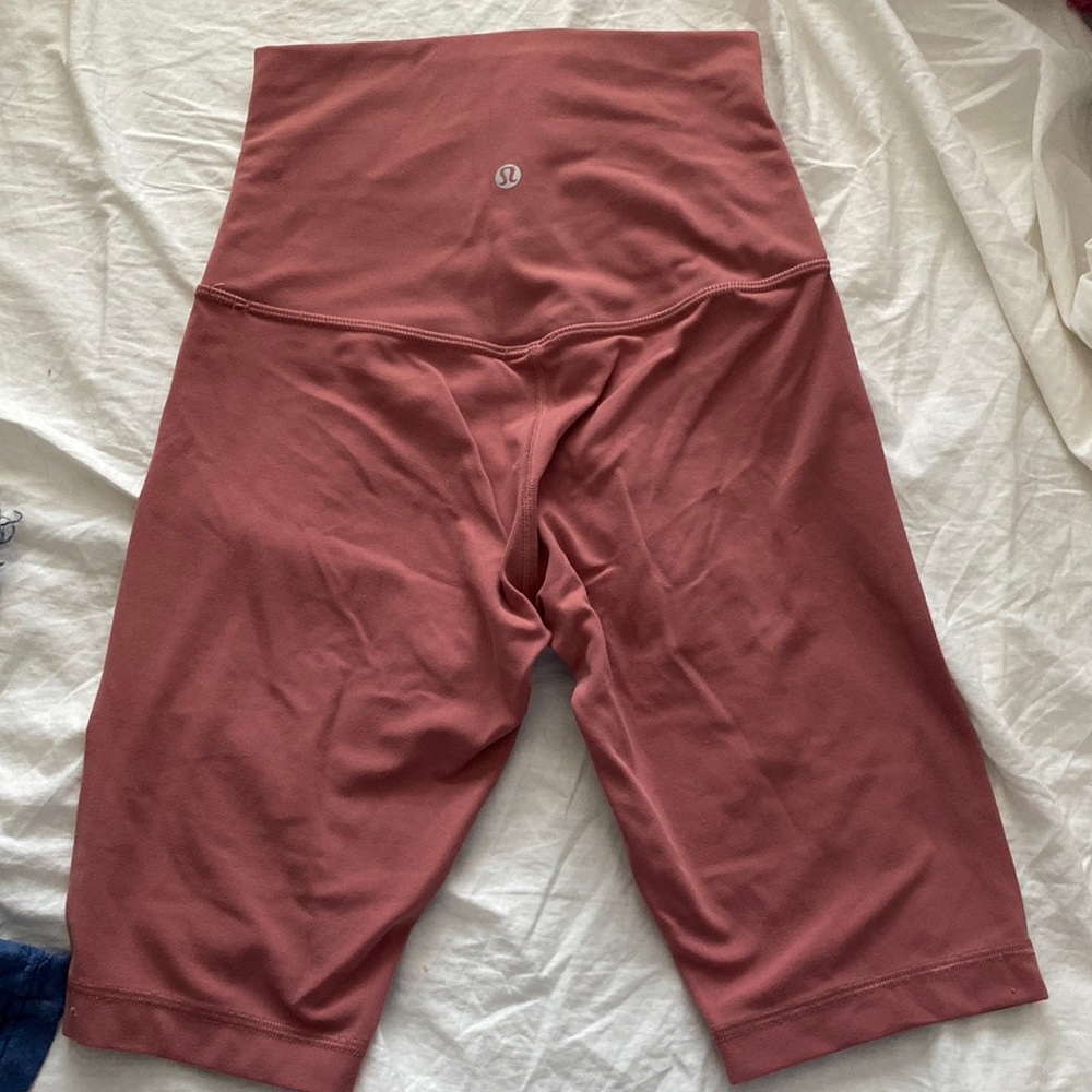 Pink lulu lemon biker shorts good condition